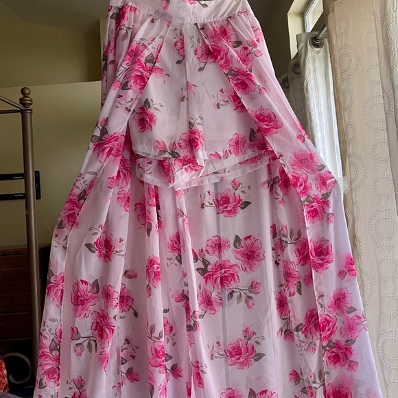 Dresses & Skirts - Summer Long Skort. It flows when you walk. Very Light.